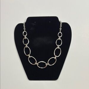 NEW Premier Designs Silver Oval Link Necklace